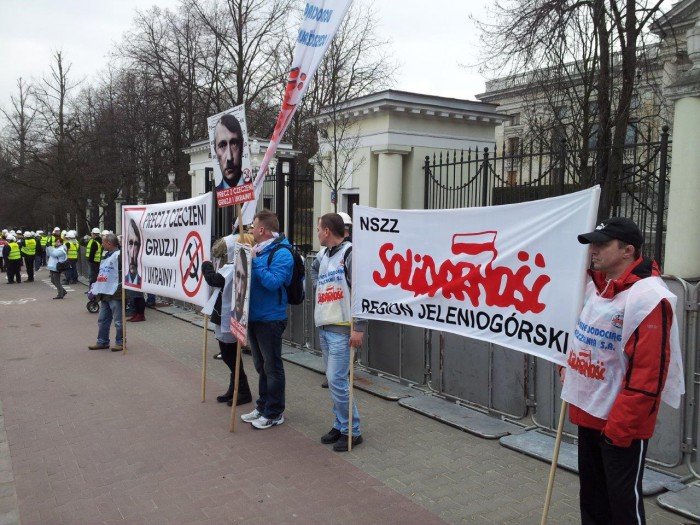 po-manifestacji-pod-ambasada-rosyjska-w-warszawie-foto-51209
