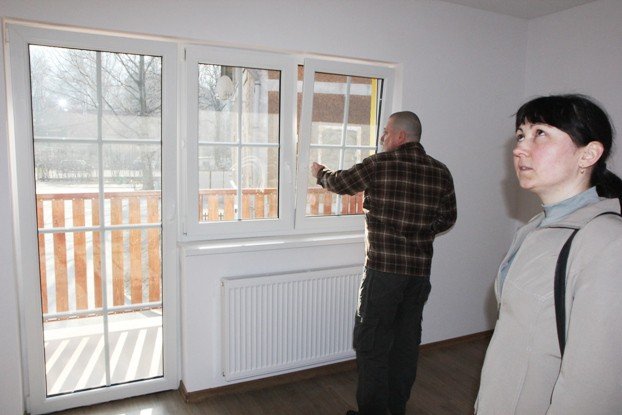 klucze-do-mieszkan-w-nowym-budynku-komunalnym-foto-51268