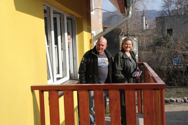 klucze-do-mieszkan-w-nowym-budynku-komunalnym-foto-51268