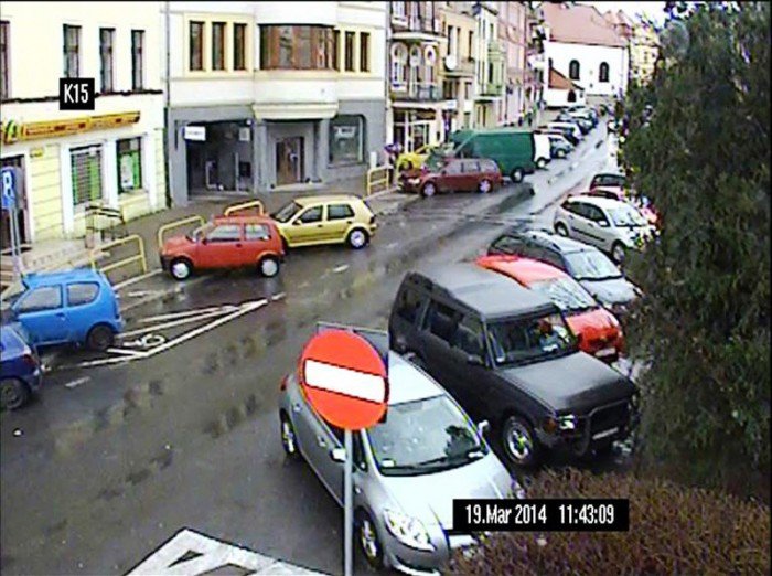 auto-wjechao-w-cukiernie-przy-bankowej-foto-51337