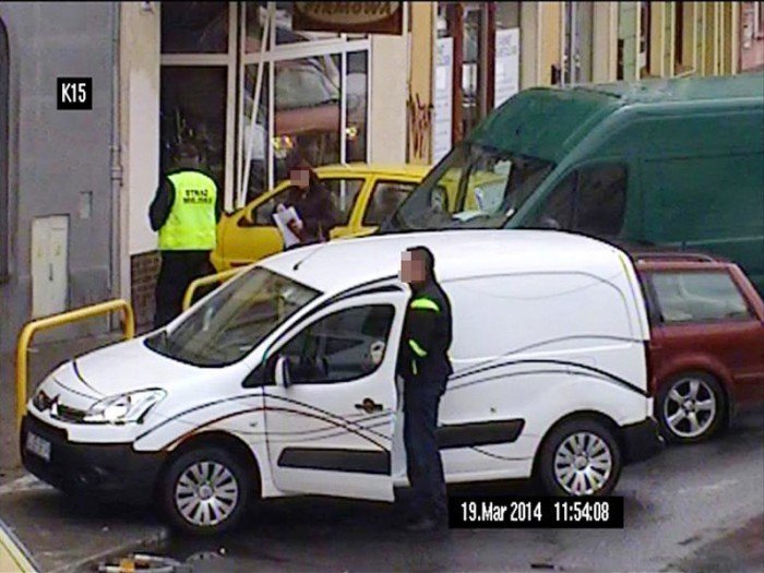auto-wjechao-w-cukiernie-przy-bankowej-foto-51337