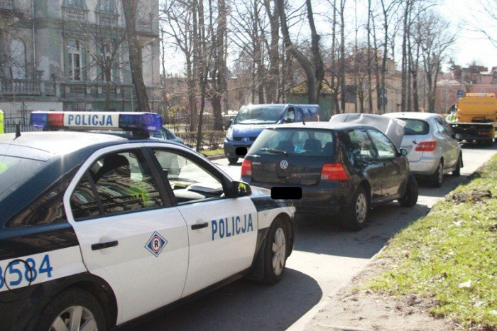 zderzenie-dwoch-aut-na-wojska-polskiego-foto-51357