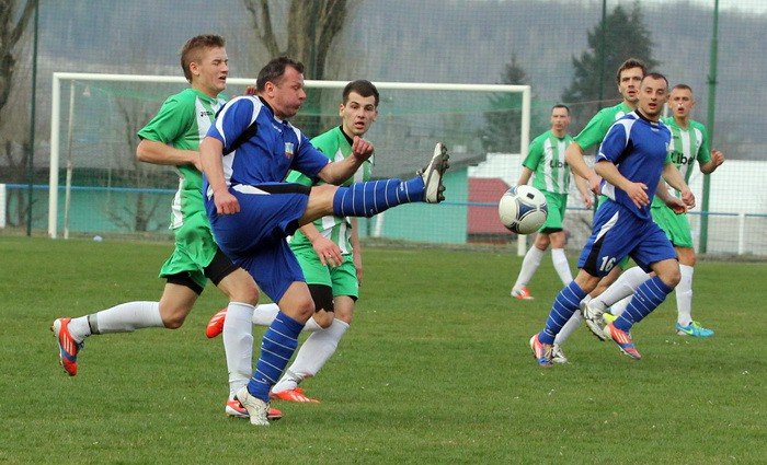 olimpia-wywozi-trzy-punkty-ze-strzegomia-foto-51390