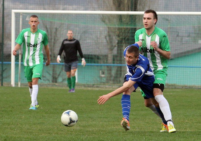 olimpia-wywozi-trzy-punkty-ze-strzegomia-foto-51390