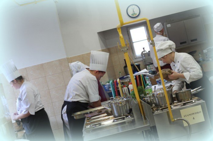 w-handlowce-wiele-sie-dziao-wielu-to-widziao-foto-51412