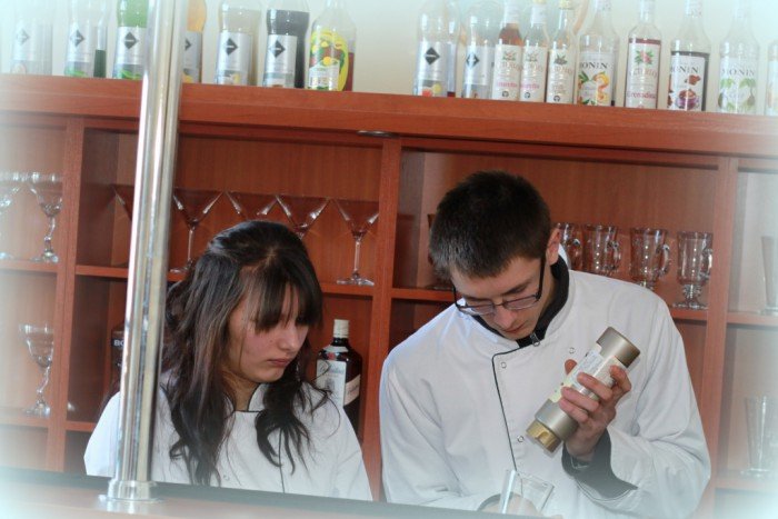 w-handlowce-wiele-sie-dziao-wielu-to-widziao-foto-51412