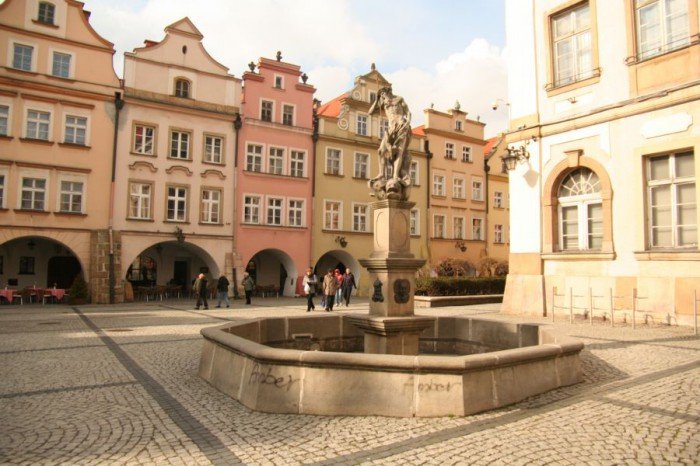 fontanna-w-rynku-do-kosztownego-remontu-51459