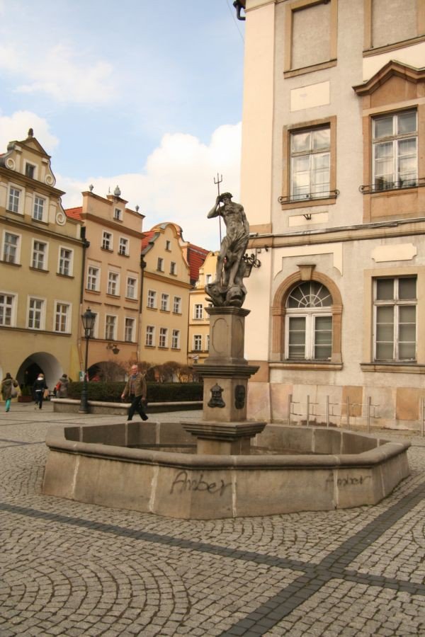 fontanna-w-rynku-do-kosztownego-remontu-51459