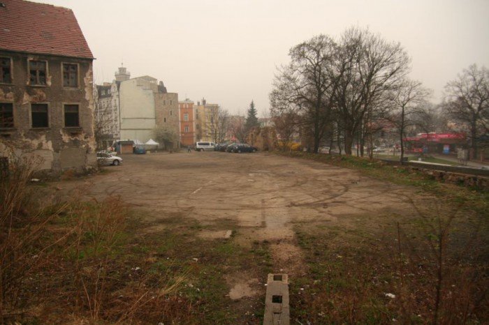 atrakcyjna-dziaka-w-centrum-pod-zabudowe-foto-51479