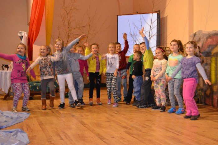 bajki-rosyjskie-na-scenie-w-wojcieszowie-foto-51489