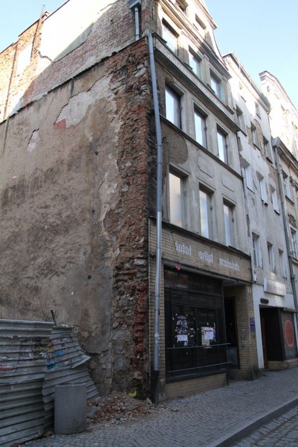kamienica-przy-jasnej-sypie-sie-foto-51543