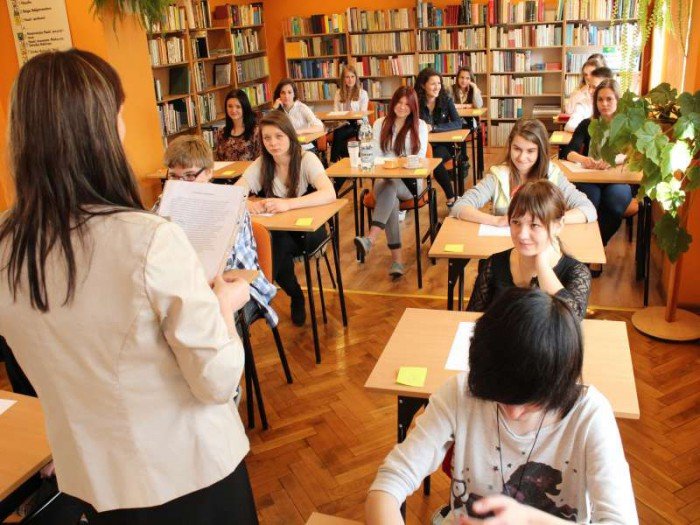 dyktando-dla-gimnazjalistow-z-rzekotka-i-hochsztaplerem-foto-51598