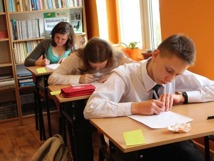 dyktando-dla-gimnazjalistow-z-rzekotka-i-hochsztaplerem-foto-51598