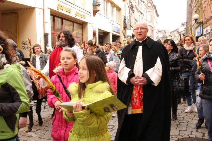 radosna-procesja-w-niedziele-palmowa-foto-51708