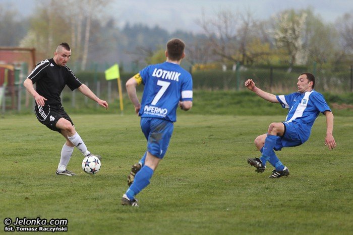 lotnik-nie-sprosta-czarnym-foto-51725