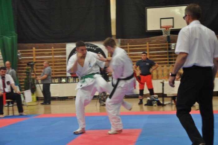 mistrzowie-polski-z-klubu-oyama-karate-foto-51757