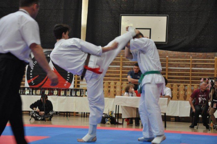 mistrzowie-polski-z-klubu-oyama-karate-foto-51757
