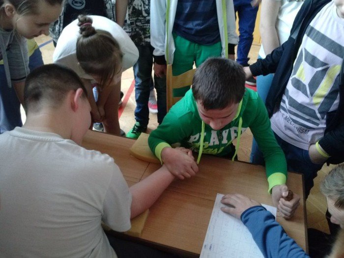 powalczyli-o-tytu-najlepszych-armwrestlerow-foto-51775