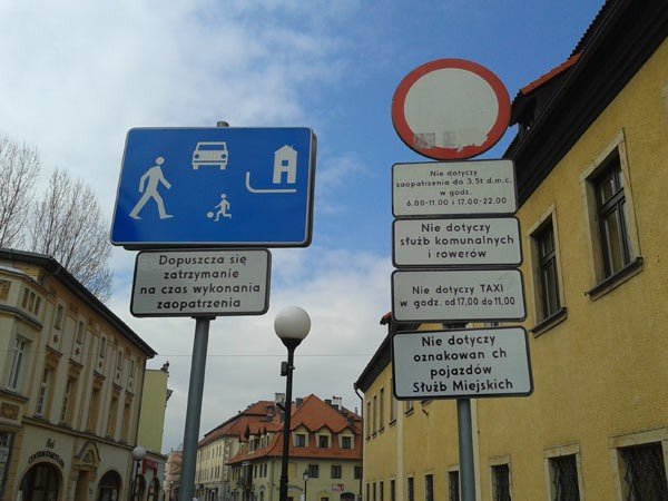 czytelnik-ta-ulica-jest-zle-oznakowana-foto-51777