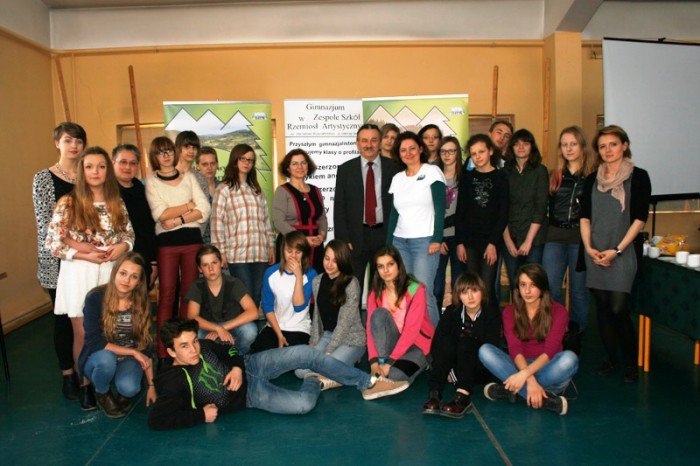 gimnazjalisci-z-rzemios-malowali-krajobrazy-foto-51781