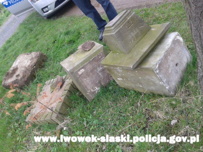 ukradli-przydrozna-figurke-foto-51798