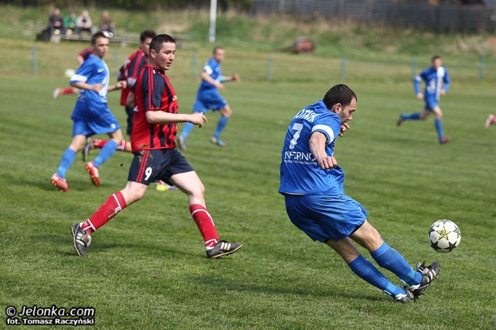 gminne-derby-dla-piasta-dziwiszow-foto-51804