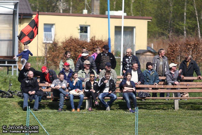 gminne-derby-dla-piasta-dziwiszow-foto-51804