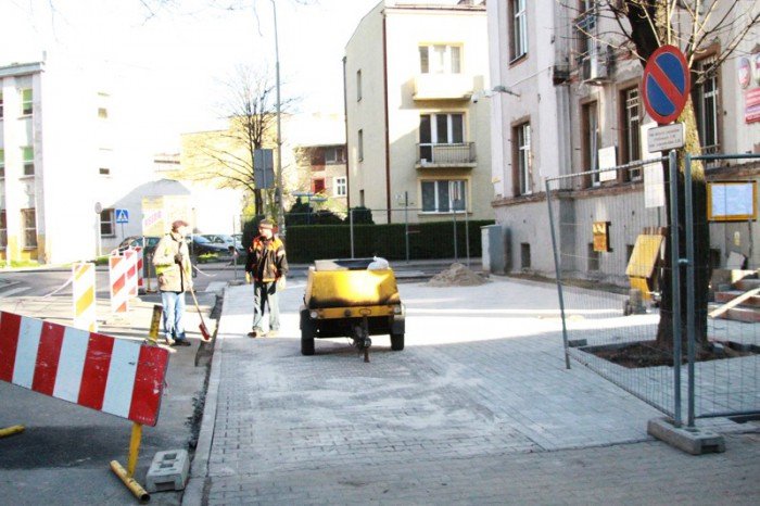 parking-elewacja-i-radiowoz-dla-strazy-miejskiej-foto-51819