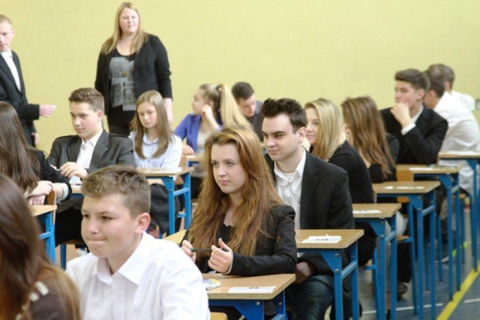 trwaja-testy-gimnazjalne-dzisiaj-przedmioty-scise-foto-51856