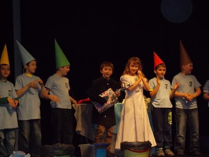 sniezka-sp7-nagrodzona-na-festiwalu-ekoteatr-foto-51893