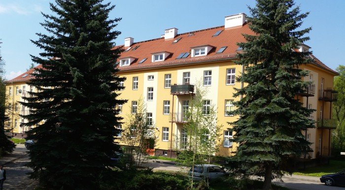 spada-bezrobocie-ale-ubywa-mieszkancow-51945
