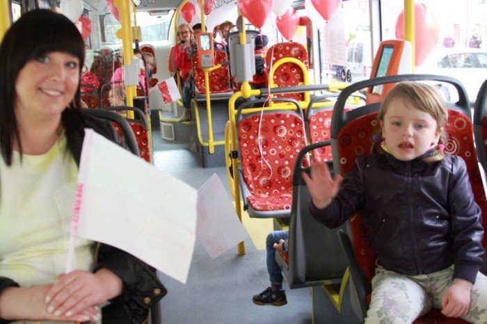 defilada-nowych-autobusow-na-placu-ratuszowym-foto-51977