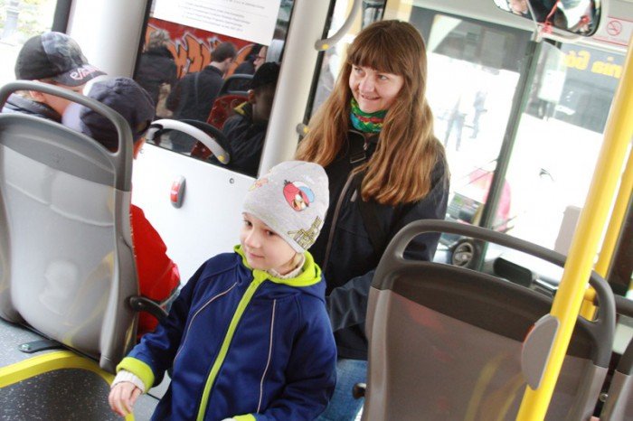 defilada-nowych-autobusow-na-placu-ratuszowym-foto-51977