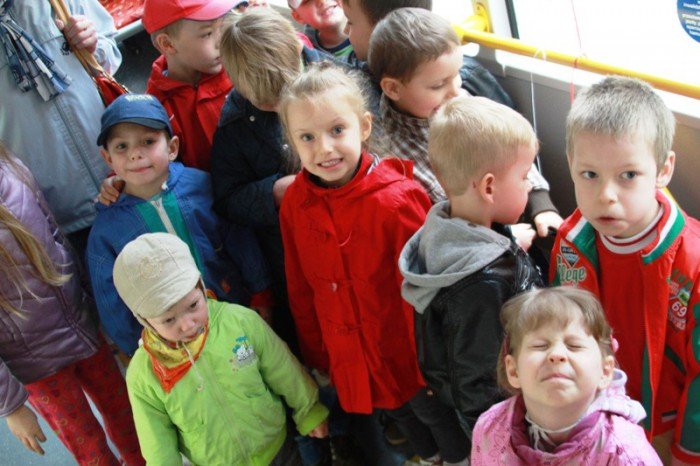 defilada-nowych-autobusow-na-placu-ratuszowym-foto-51977