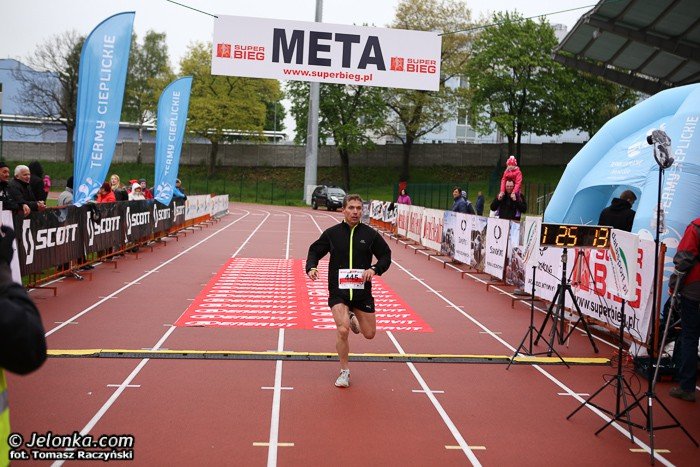 biegacze-z-ukrainy-triumfuja-w-pomaratonie-foto-51984