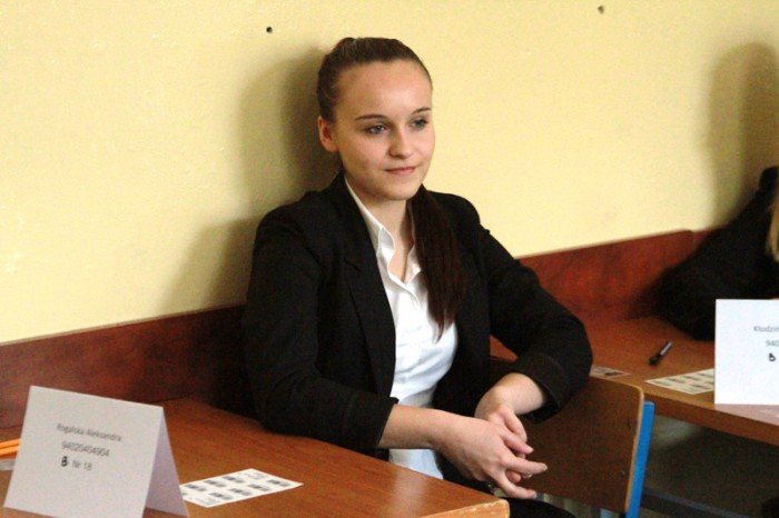 ruszyli-w-maturalny-boj-min-w-ekonomie-foto-52008