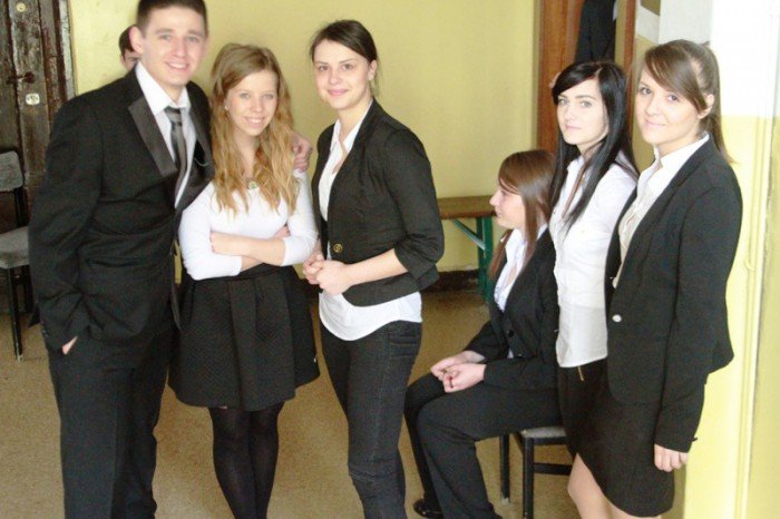 ruszyli-w-maturalny-boj-min-w-ekonomie-foto-52008
