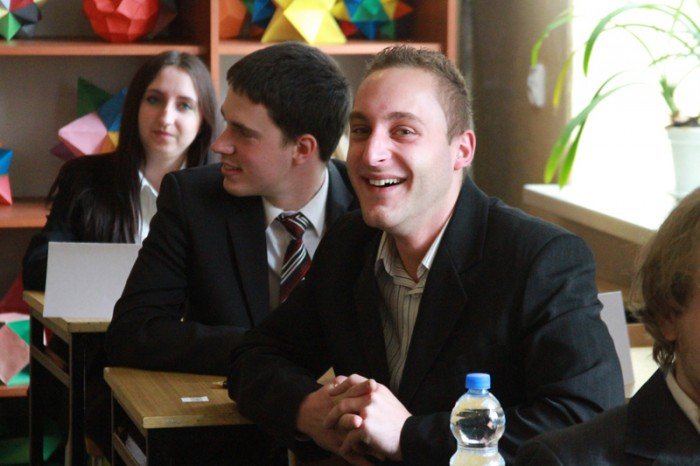 ruszyli-w-maturalny-boj-min-w-ekonomie-foto-52008