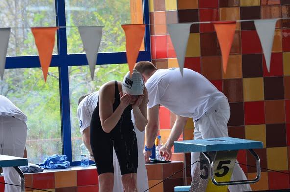 trzynascie-krazkow-pywakow-just-swim-foto-52011