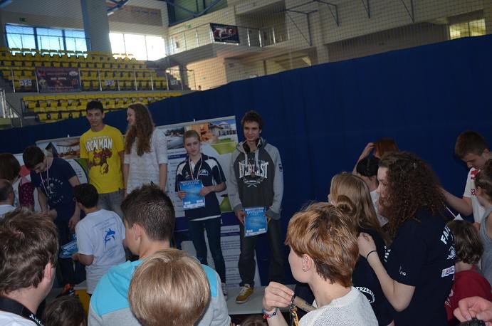 trzynascie-krazkow-pywakow-just-swim-foto-52011
