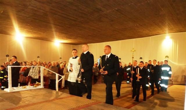 uroczysta-msza-z-okazji-swieta-strazakow-foto-52015