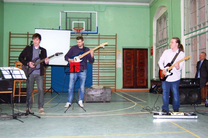 dzien-absolwenta-w-mysakowicach-foto-52099
