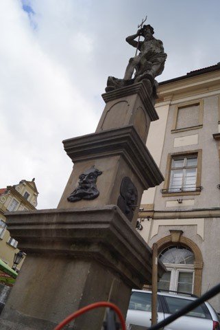 ruszy-wreszcie-remont-fontanny-przy-ratuszu-foto-52131