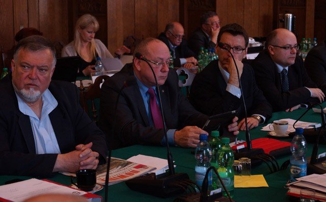 rewitalizacja-fontanny-niezgodna-z-prawem-foto-52143