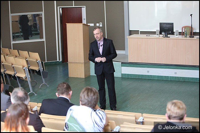 bogdan-zdrojewski-u-jeleniogorskich-studentow-foto-52221