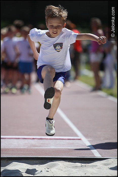 lekkoatletyczne-zmagania-przy-zotniczej-foto-52252