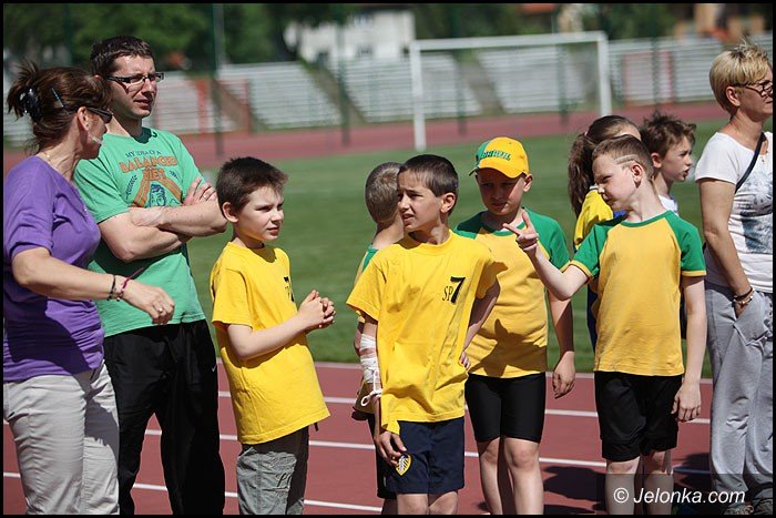 lekkoatletyczne-zmagania-przy-zotniczej-foto-52252