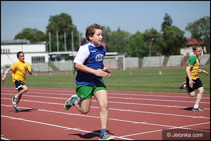 lekkoatletyczne-zmagania-przy-zotniczej-foto-52252