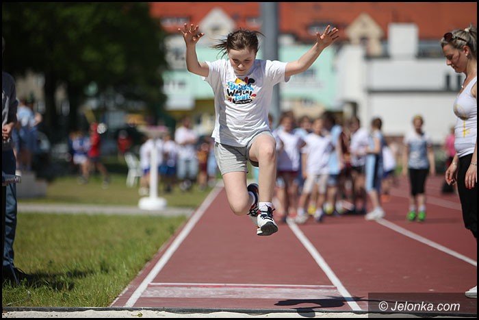 lekkoatletyczne-zmagania-przy-zotniczej-foto-52252