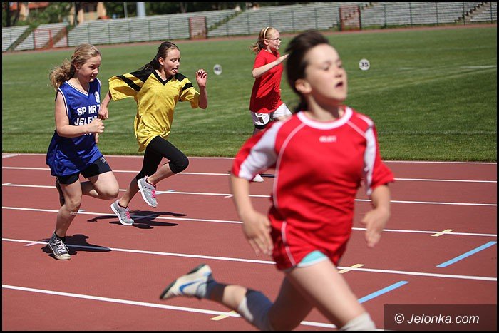 lekkoatletyczne-zmagania-przy-zotniczej-foto-52252